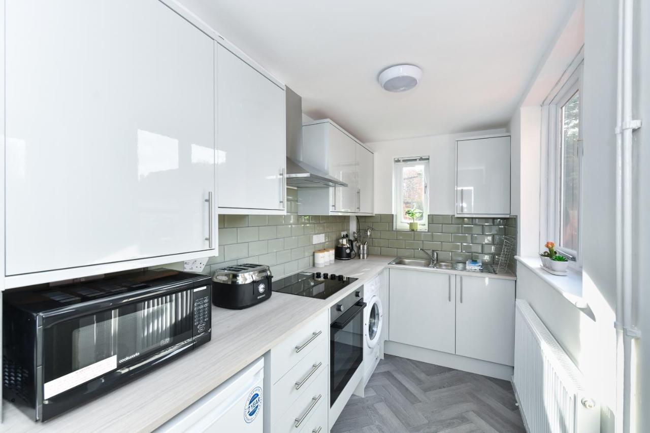 Newark Central Cottage Екстериор снимка